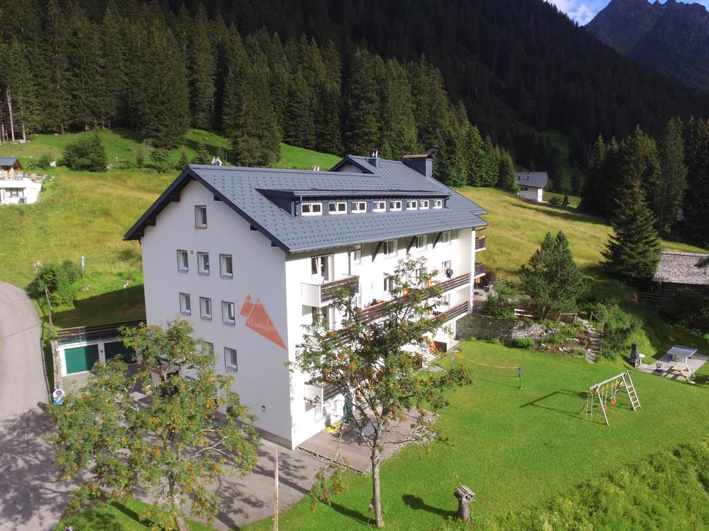 Alpenhaus Montafon By Pferd Auf Wolke Apartment Гарделен Екстериор снимка