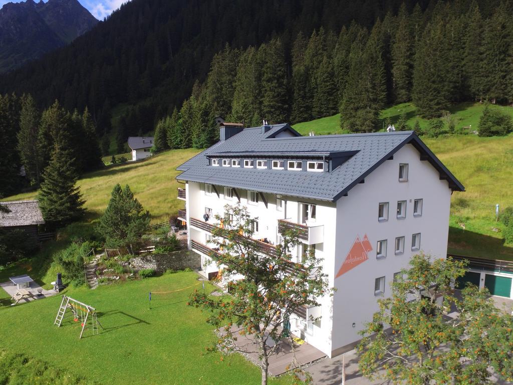 Alpenhaus Montafon By Pferd Auf Wolke Apartment Гарделен Екстериор снимка